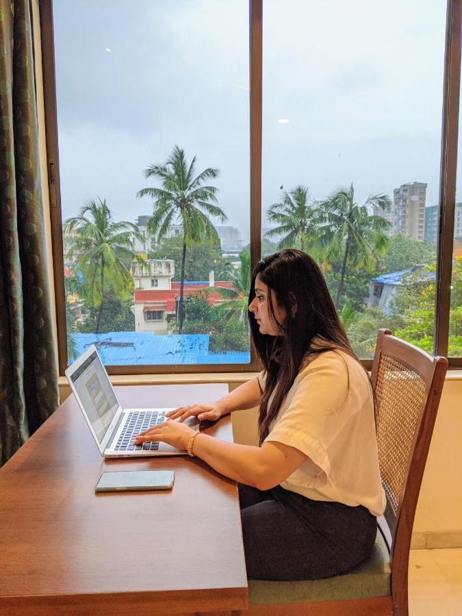 Hotel Jewel Of Chembur Мумбай Екстериор снимка