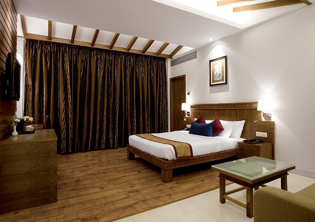 Hotel Jewel Of Chembur Мумбай Екстериор снимка