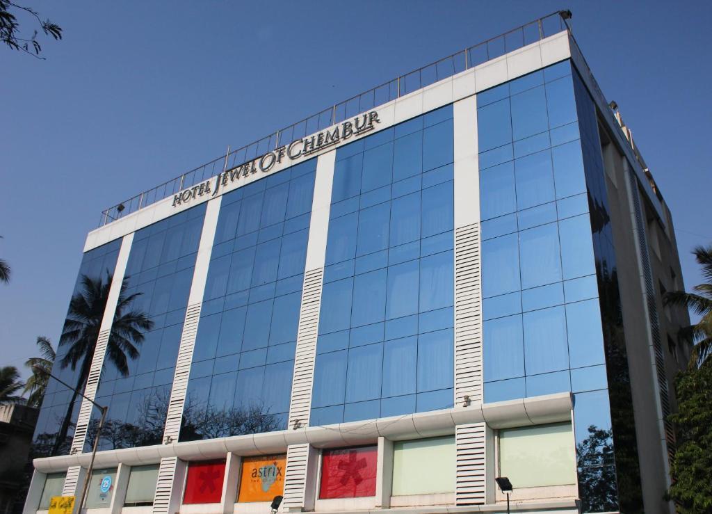Hotel Jewel Of Chembur Мумбай Екстериор снимка
