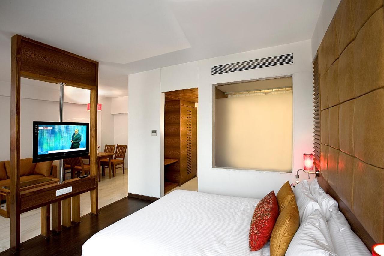 Hotel Jewel Of Chembur Мумбай Екстериор снимка