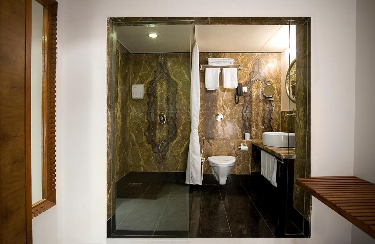 Hotel Jewel Of Chembur Мумбай Стая снимка