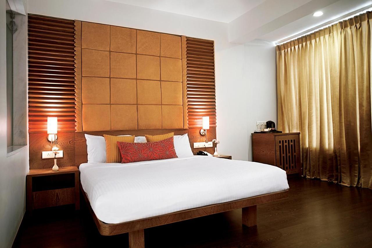 Hotel Jewel Of Chembur Мумбай Екстериор снимка