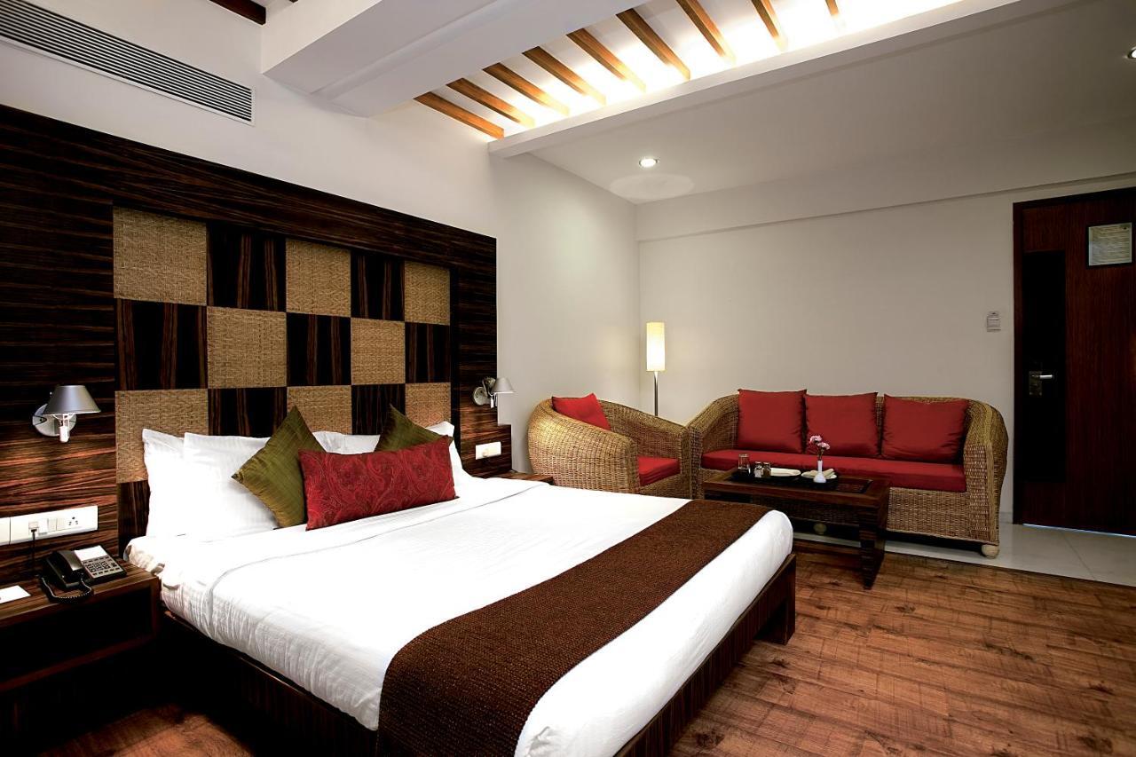 Hotel Jewel Of Chembur Мумбай Стая снимка