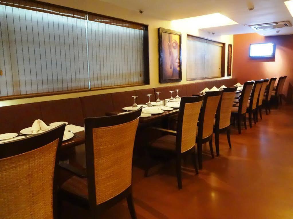 Hotel Jewel Of Chembur Мумбай Екстериор снимка